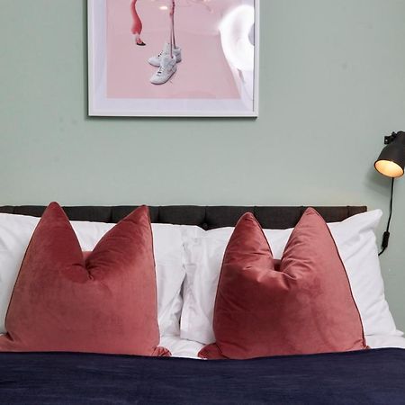 Stunning Two Bedroom Apartment By Purestay Short Lets & Serviced Accommodation Warwickshire With Parking Stratford-upon-Avon Ngoại thất bức ảnh