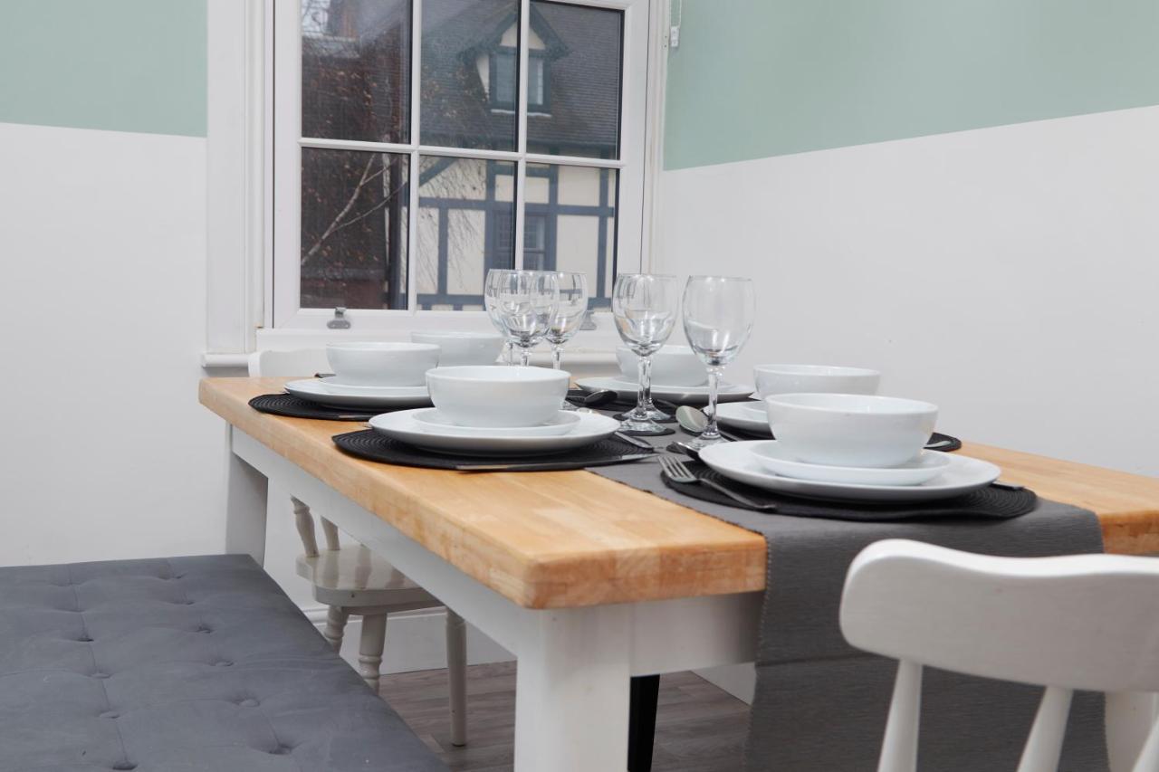 Stunning Two Bedroom Apartment By Purestay Short Lets & Serviced Accommodation Warwickshire With Parking Stratford-upon-Avon Ngoại thất bức ảnh