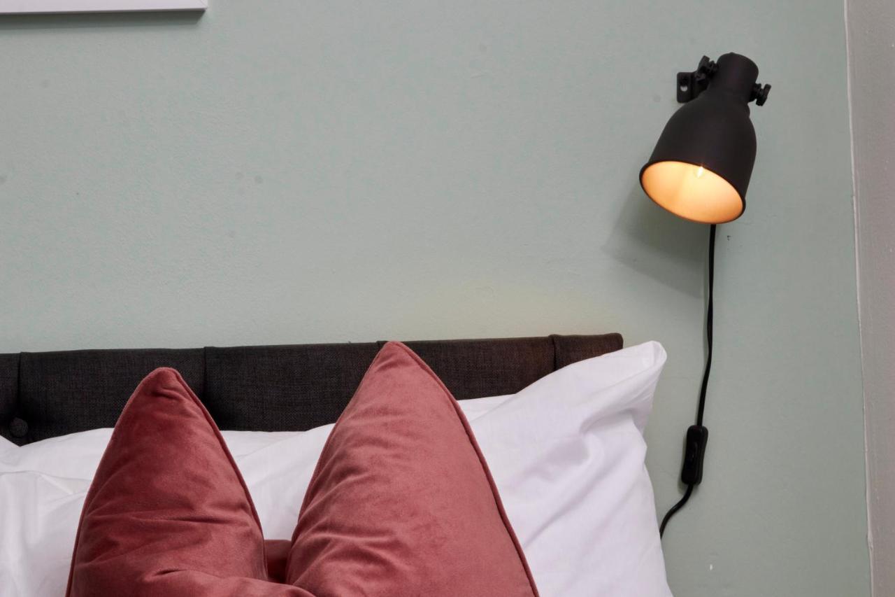 Stunning Two Bedroom Apartment By Purestay Short Lets & Serviced Accommodation Warwickshire With Parking Stratford-upon-Avon Ngoại thất bức ảnh